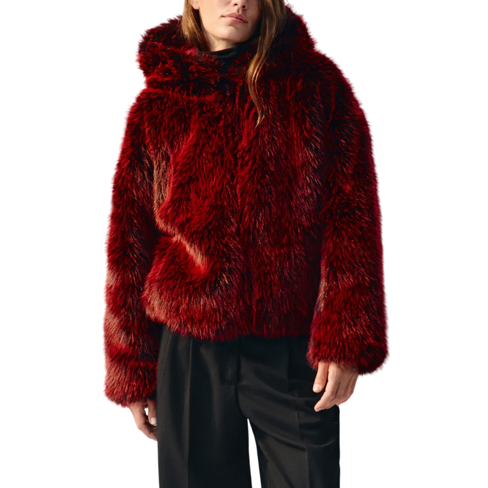 Шуба короткая с капюшоном